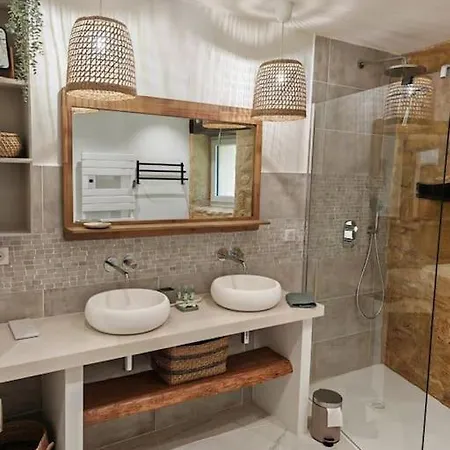 Milharoc, Insolite Avec *